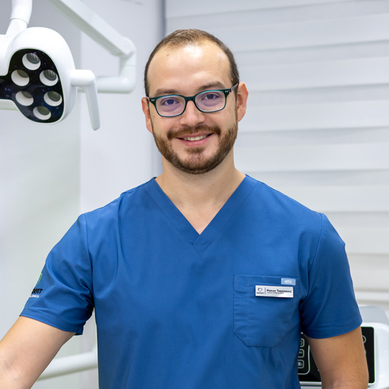 Dr Nenad Todorović